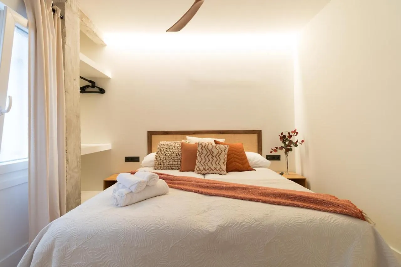 Amplio Y Moderno Apartamento Con Tarima Refrescante By Staynnapartments Bilbao Spain