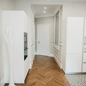 https://apartamentos-naiala.basquecountryhotels.org