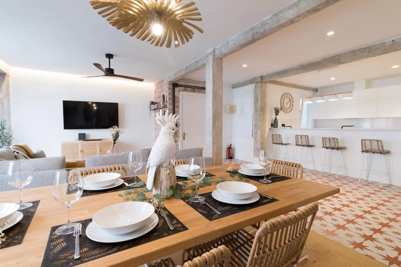 Amplio Y Moderno Apartamento Con Tarima Refrescante By Staynnapartments Bilbao