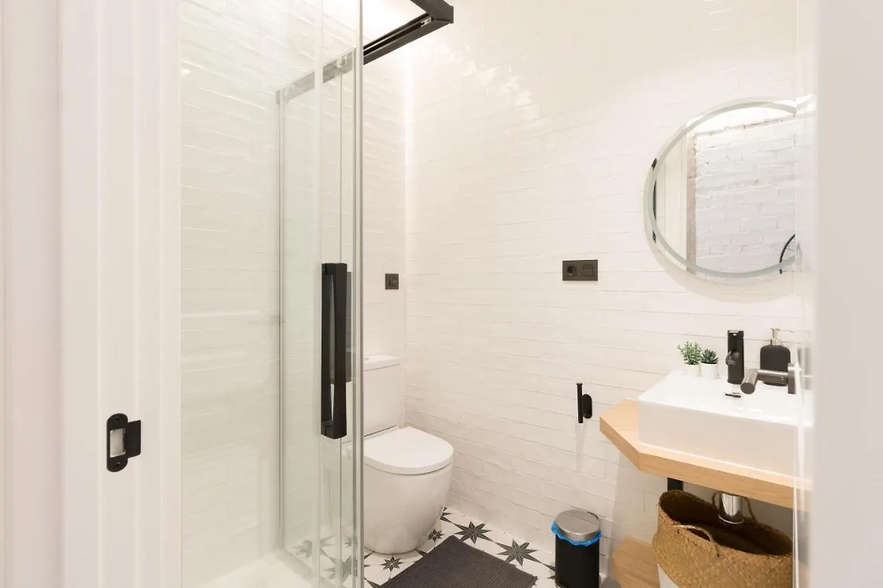 Amplio Y Moderno Apartamento Con Tarima Refrescante By Staynnapartments Bilbao