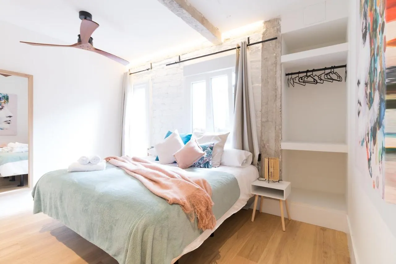 Amplio Y Moderno Apartamento Con Tarima Refrescante By Staynnapartments Bilbao